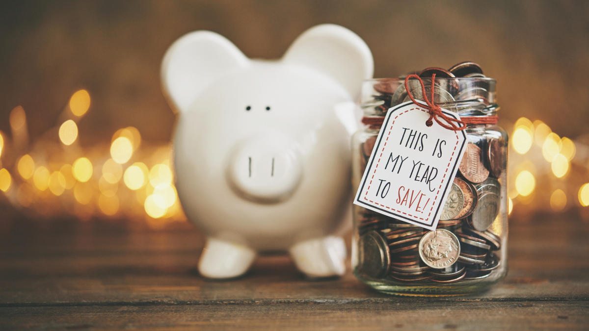 The 8 Easiest Financial Resolutions To Stick To, According to Experts