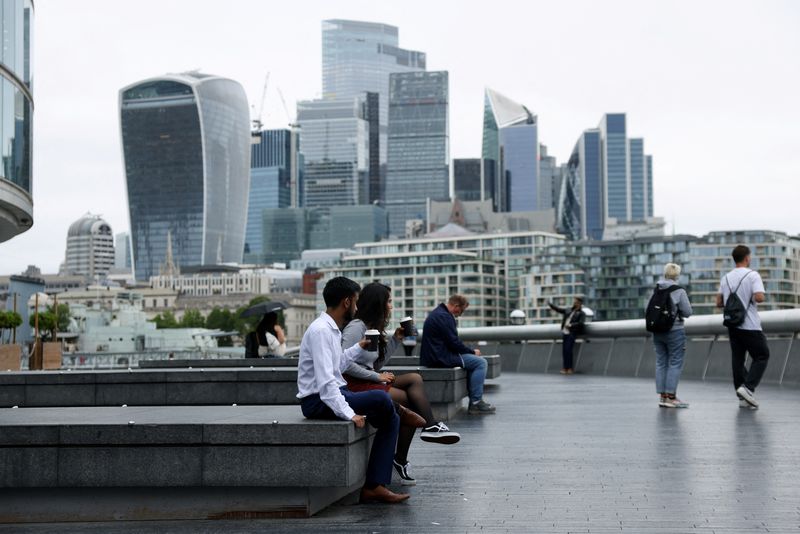 London financial job vacancies hit 4.5-year low in Q4, says recruiter